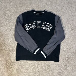 Nike Air Men's Black and Gray Sweater